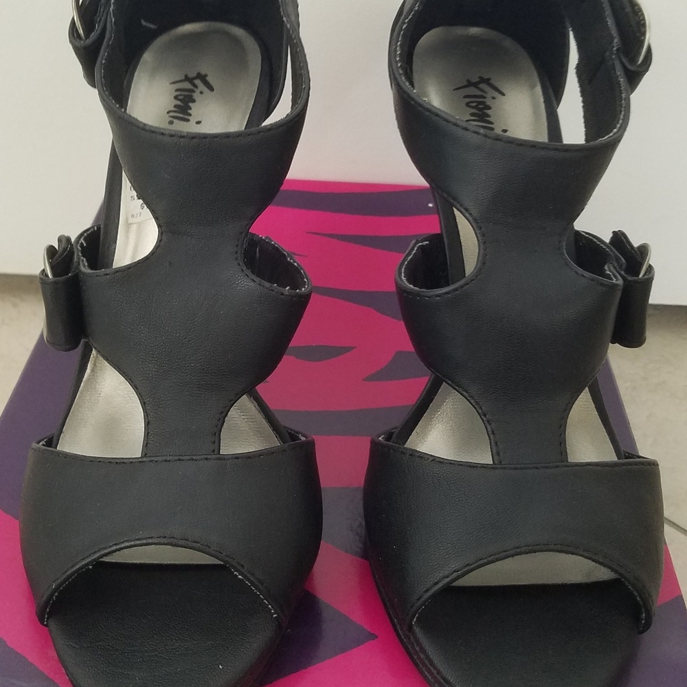 NEW👡FIONI BLACK SLIP ON SANDAL PUMP
